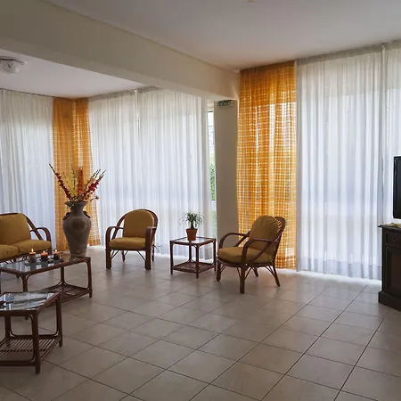 Francisco Hotel Agios Andreas (Messenia)